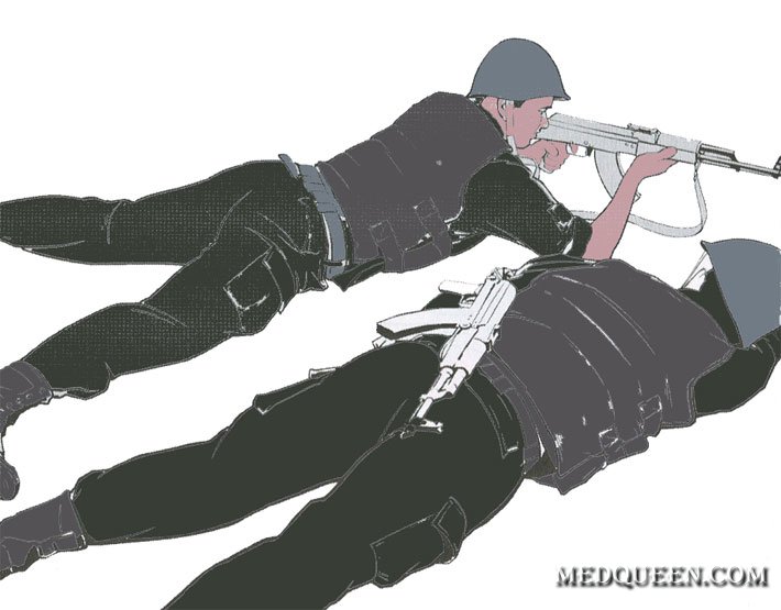 Перевод раненного в положение на бок (живот) Перевод раненного в положение на бок (живот)