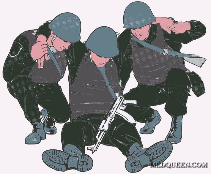 Транспортировка раненного двумя лицами Транспортировка раненного двумя лицами